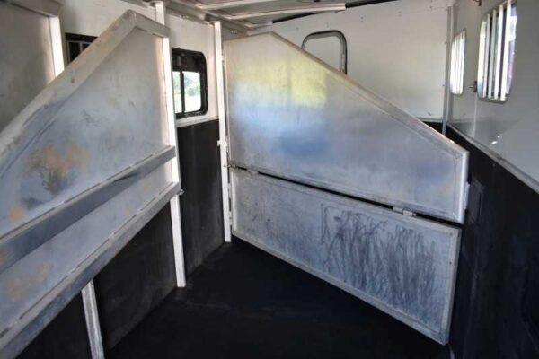 2006 Exiss 7407LQ 4 Horse Trailer with 7′ Short Wall