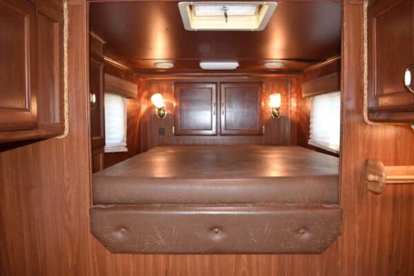 2006 Exiss 7407LQ 4 Horse Trailer with 7′ Short Wall