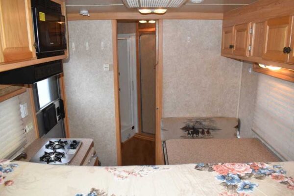 2007 American Spirit 8308LQ 3 Horse Trailer with 8′ Short Wall