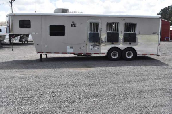 2007 American Spirit 8308LQ 3 Horse Trailer with 8′ Short Wall