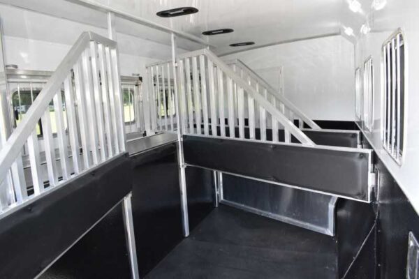 2022 Bison Desperado 8413BG 4 Horse Trailer with 13′ Short Wall