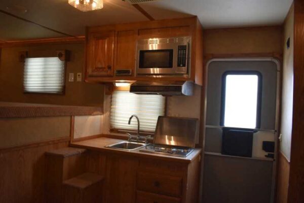 2007 American Spirit 8410GLQ 4 Horse Trailer with 10′ Short Wall