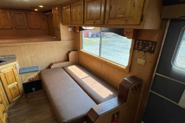 2006 Featherlite 8412LQ 4 Horse Trailer with 12′ Short Wall