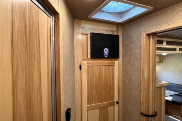 2024 Lakota Charger 8411RKGLQ 4 Horse Trailer with 11′ Short Wall