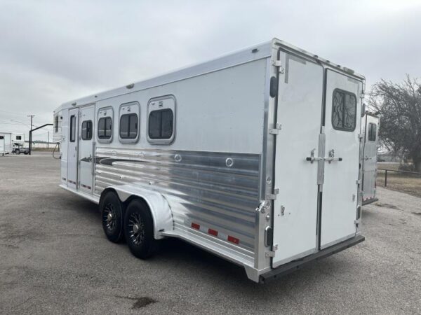 2004 Cherokee Trailers 4H GN Horse Trailer