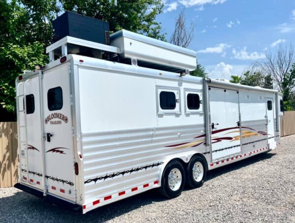 2005 Bloomer 4h Lq/Side Reverse Load/Full Rear Tack