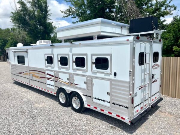 2005 Bloomer 4h Lq/Side Reverse Load/Full Rear Tack