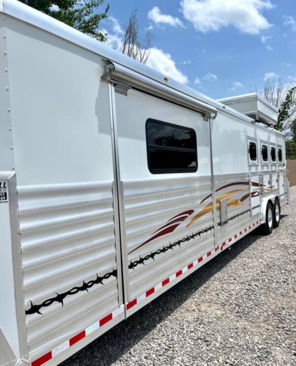 2005 Bloomer 4h Lq/Side Reverse Load/Full Rear Tack