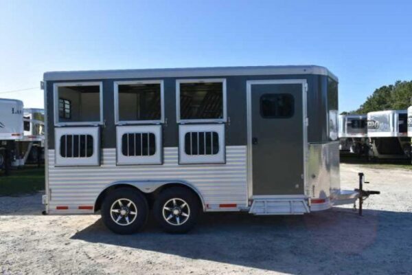 2018 Lakota 83HBPSL 3 Horse Trailer