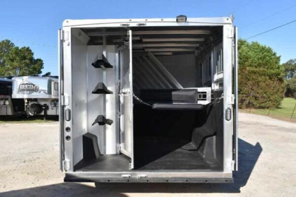 2018 Lakota 83HBPSL 3 Horse Trailer