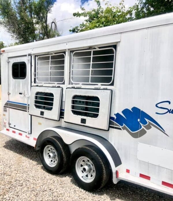 1998 Sundowner 3 Horse Slant