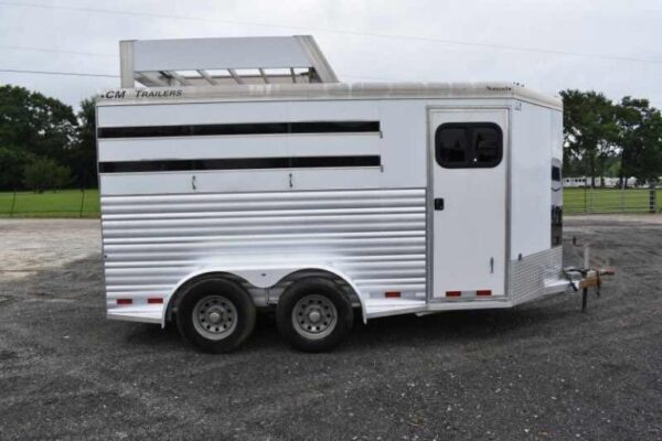 2012 CM 3HBP 3 Horse Trailer