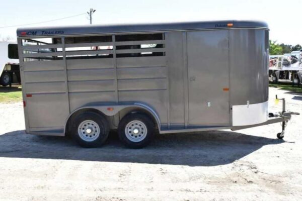 2017 CM 3HSLBP 3 Horse Trailer