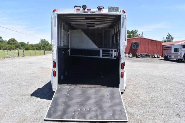 2006 Adam 7302 3 Horse Trailer