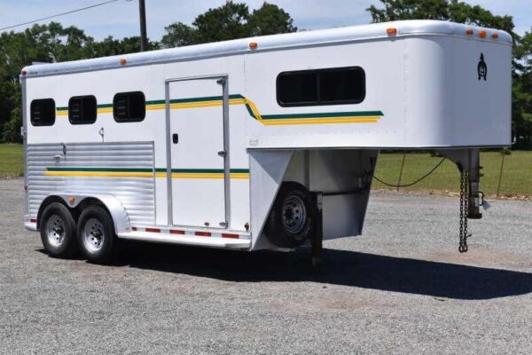 2006 Adam 7302 3 Horse Trailer