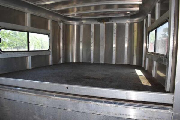 2006 Adam 7302 3 Horse Trailer