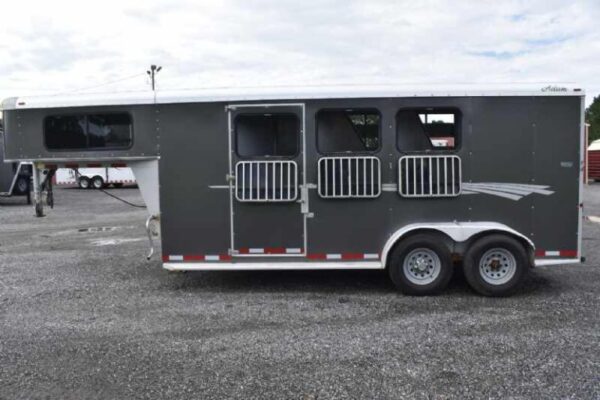 2018 Adam 7304GN 3 Horse Trailer