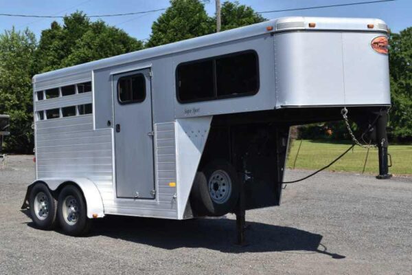 2014 Sundowner 2 Horse Gooseneck Trailer