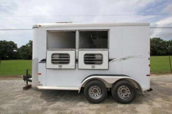 2003 Sundowner 2 Horse