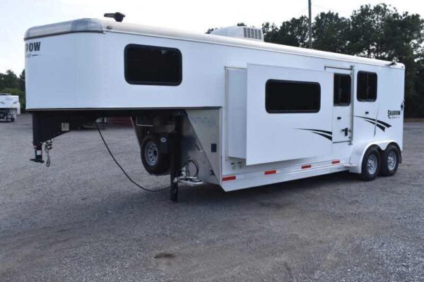 2014 Shadow 7208GLQ 2 Horse Trailer with 8′ Short Wall