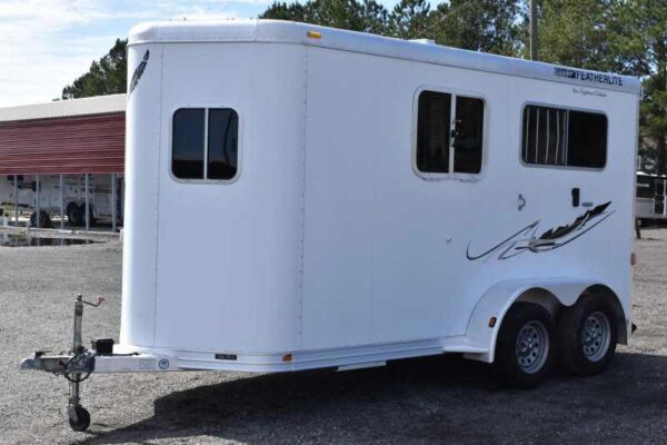 2005 Featherlite 2HST 2 Horse Trailer