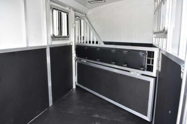 2019 Trailers USA 2HSLBPDLX 2 Horse Trailer