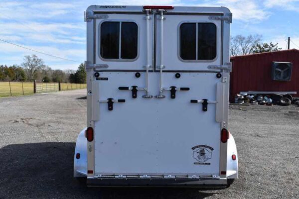 2005 Featherlite 2HST 2 Horse Trailer