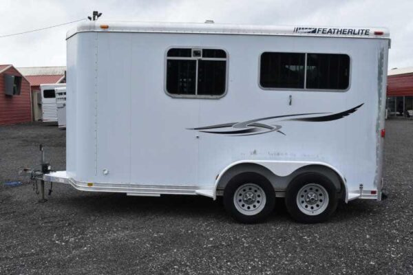 2003 Featherlite 2HST 2 Horse Trailer