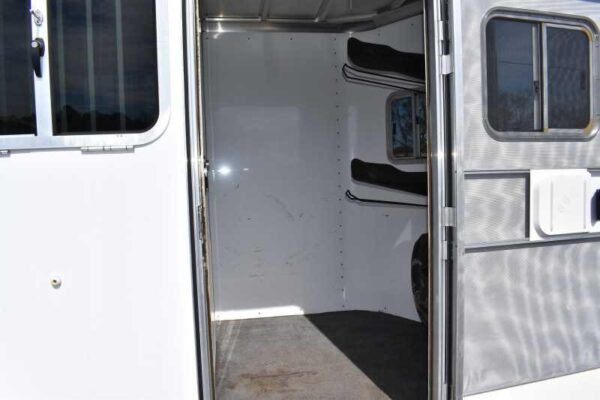 2005 Featherlite 2HST 2 Horse Trailer