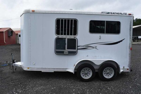 2003 Featherlite 2HST 2 Horse Trailer