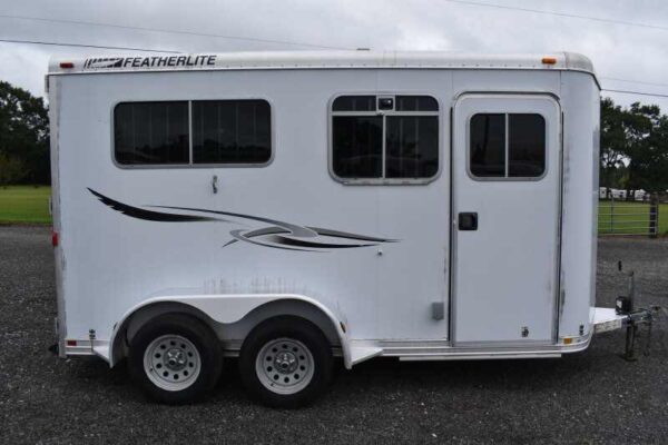 2003 Featherlite 2HST 2 Horse Trailer