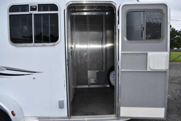 2003 Featherlite 2HST 2 Horse Trailer