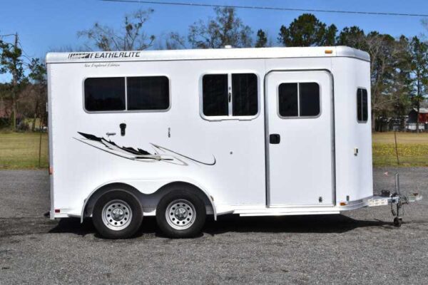 2005 Featherlite 2HST 2 Horse Trailer