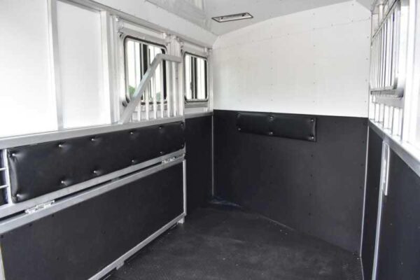 2019 Trailers USA 2HSLBPDLX 2 Horse Trailer