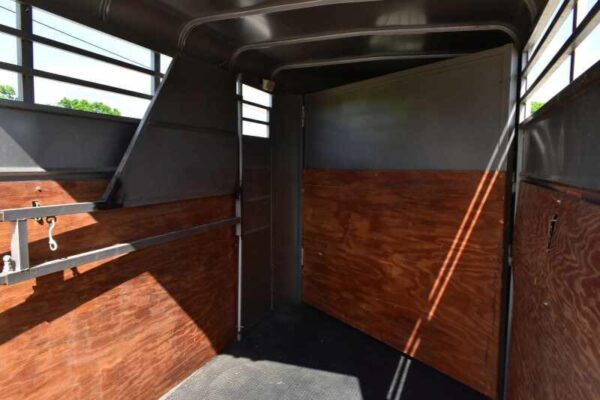 2010 Calico 2 Horse Trailer