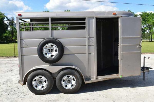 2010 Calico 2 Horse Trailer