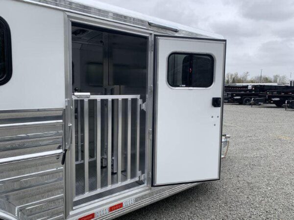 2020 19′ CIMARRON BUMPER PULL 6 PEN STOCK TRAILER