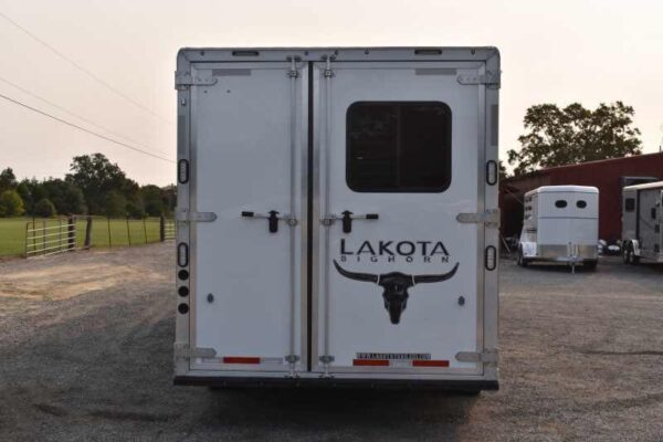 2021 Lakota BIGHORN 8316SRGLQ 3 Horse Trailer with 16′ Short Wall