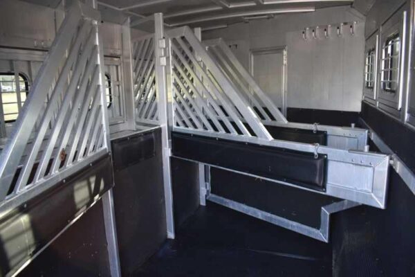 2003 Bloomer 8414LQ 4 Horse Trailer with 14′ Short Wall