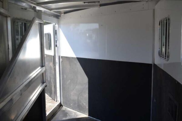 Used 2013 Exiss 6300 3 Horse Gooseneck