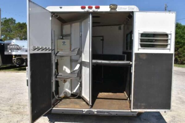 Used 2005 Silver Star 2HGNLQ 2 Horse Trailer with 4′ Short Wall