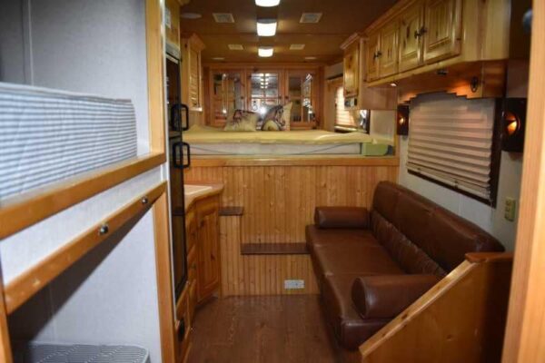 2003 Bloomer 8414LQ 4 Horse Trailer with 14′ Short Wall