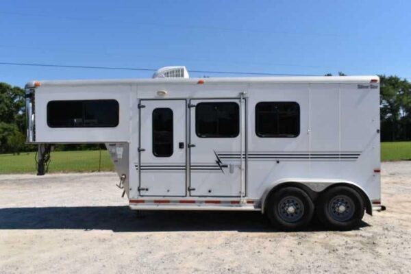 Used 2005 Silver Star 2HGNLQ 2 Horse Trailer with 4′ Short Wall