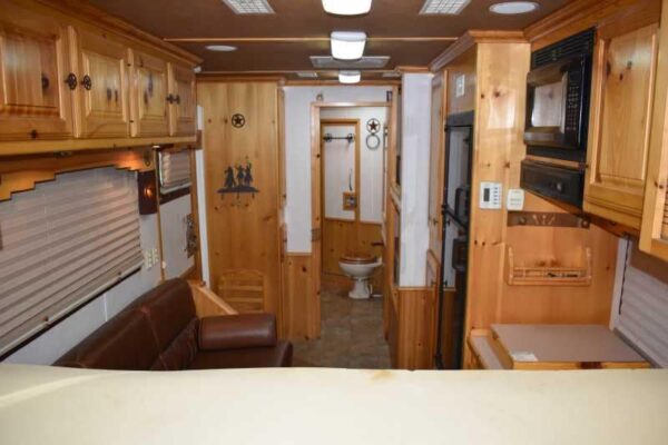 2003 Bloomer 8414LQ 4 Horse Trailer with 14′ Short Wall