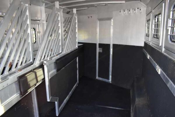 2003 Bloomer 8414LQ 4 Horse Trailer with 14′ Short Wall