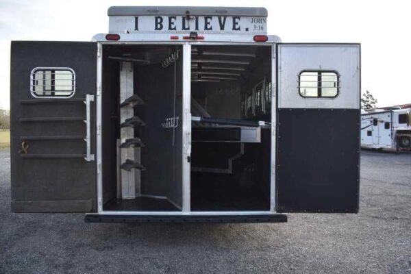 2003 Bloomer 8414LQ 4 Horse Trailer with 14′ Short Wall