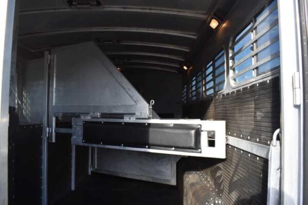 2006 Platinum 8410LQ 4 Horse Trailer with 9′ Short Wall