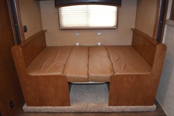 2015 Bison Ranger 3LQ Horse Trailer with 10′ Short Wall