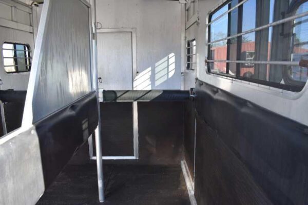 Used 1998 Silver Star 2HGN 2 Horse Trailer with 6′ Short Wall