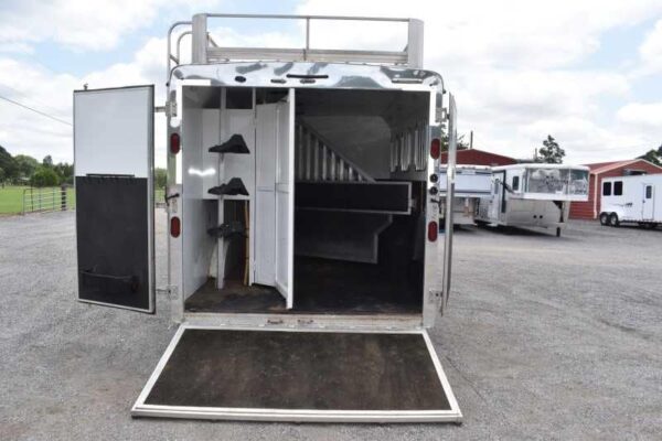 2015 Bison Ranger 3LQ Horse Trailer with 10′ Short Wall